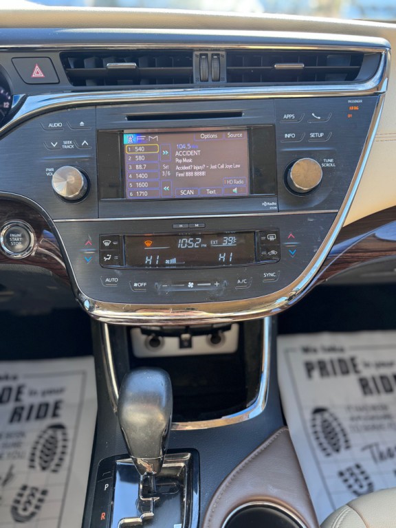 2014 Toyota Avalon Image 8