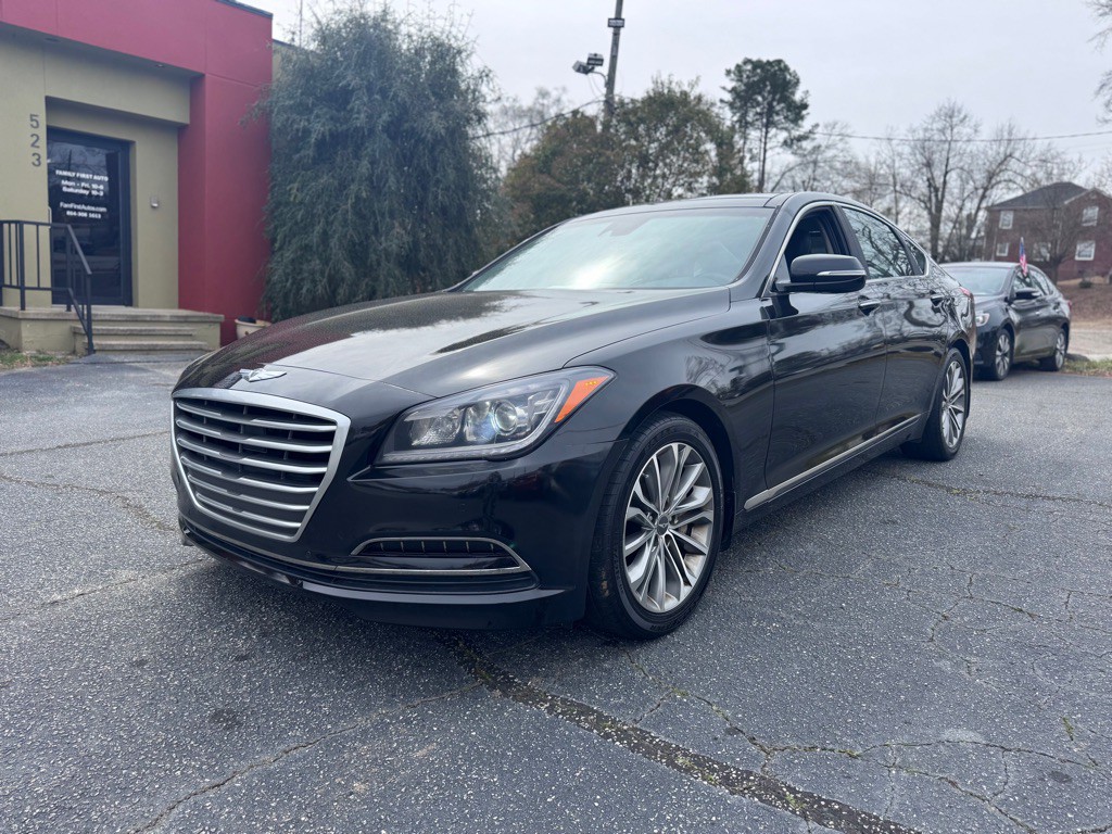 2015 Hyundai Genesis Image 1