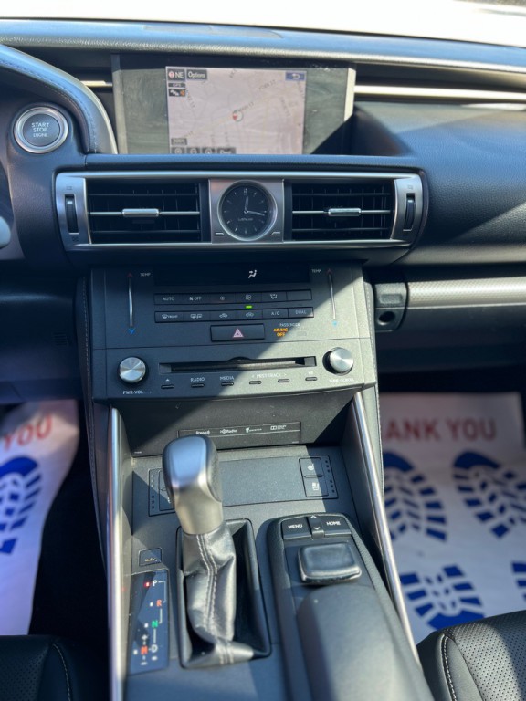 2015 Lexus IS Image 7