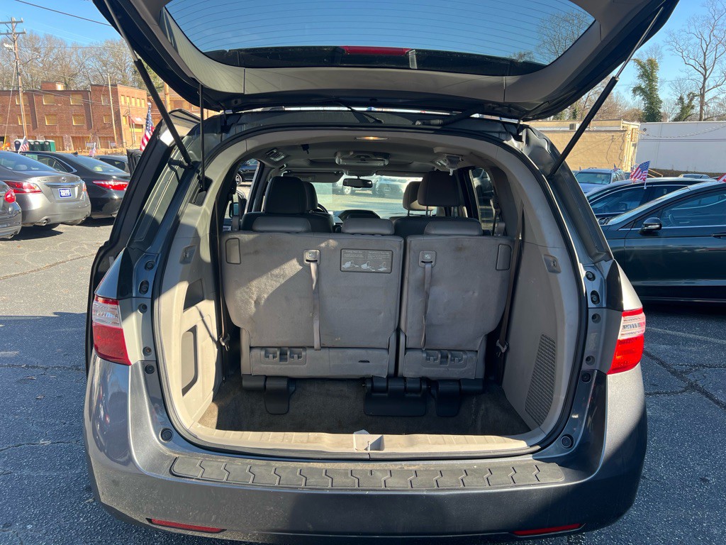 2011 Honda Odyssey Image 13