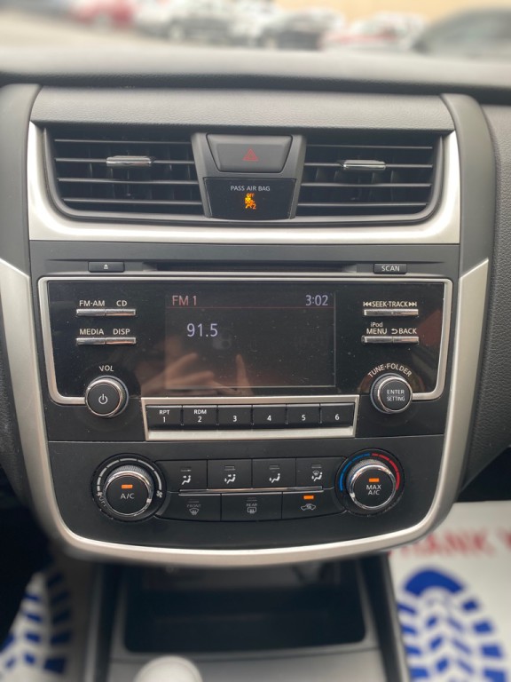 2017 Nissan Altima Image 13