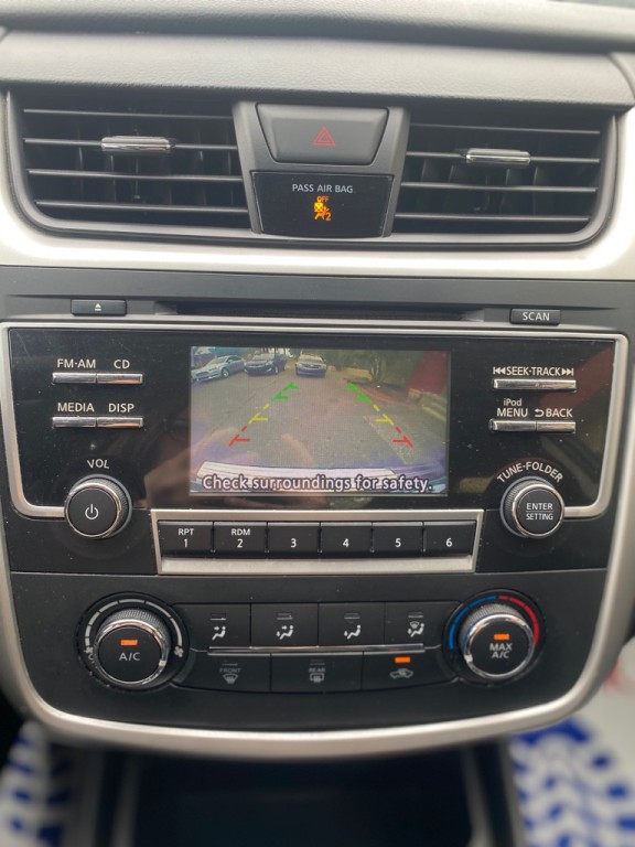 2017 Nissan Altima Image 14