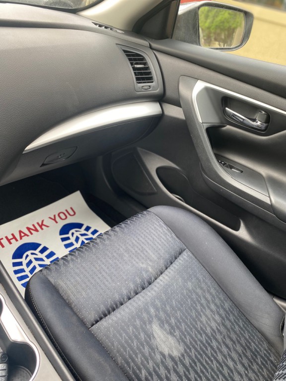 2017 Nissan Altima Image 17