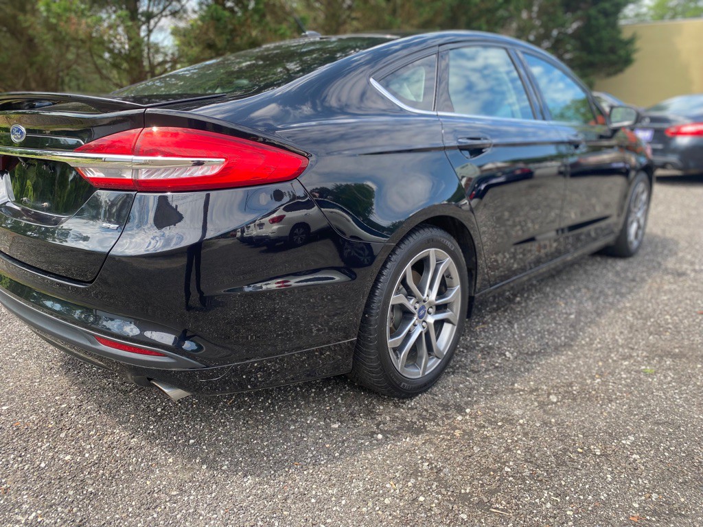 2017 Ford Fusion Image 4