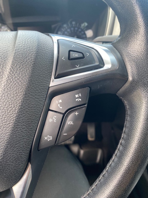 2017 Ford Fusion Image 9