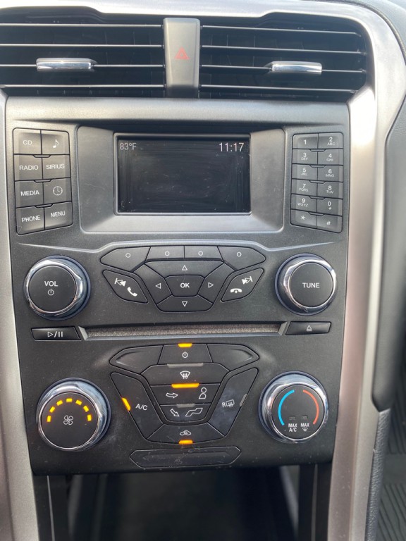 2017 Ford Fusion Image 12