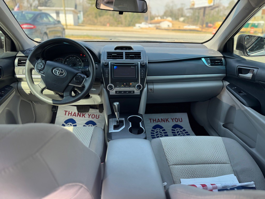 2013 Toyota Camry Image 5