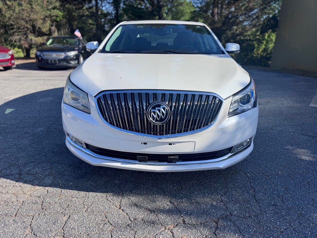 2016 Buick Lacrosse Image 2