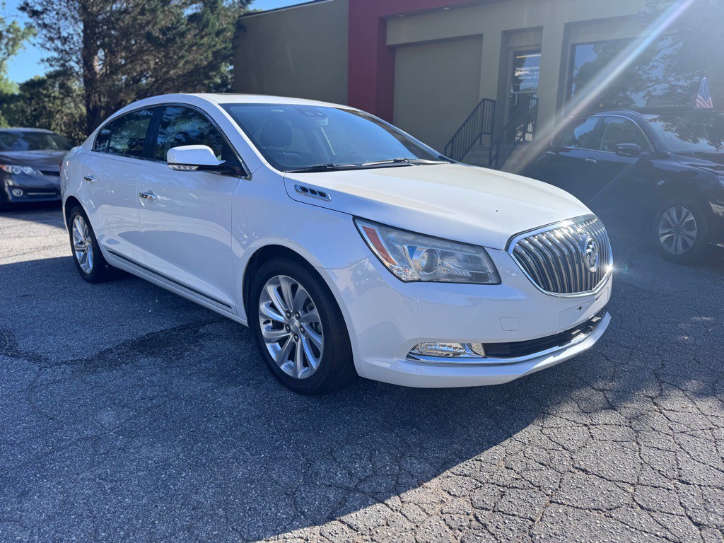 2016 Buick Lacrosse Image 3