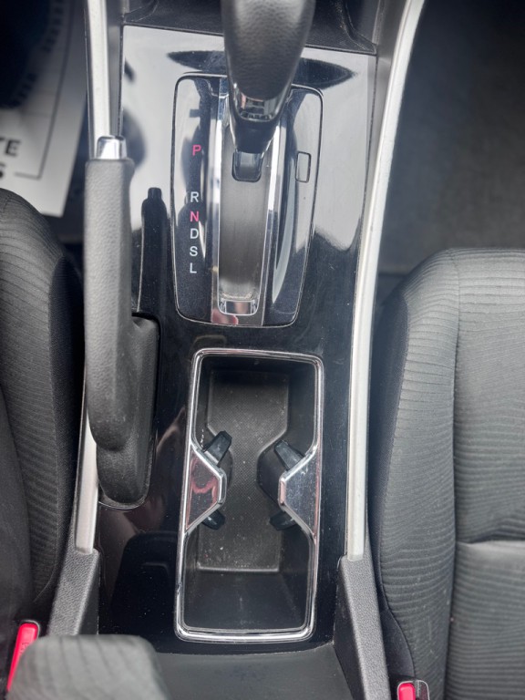 2017 Honda Accord Image 10