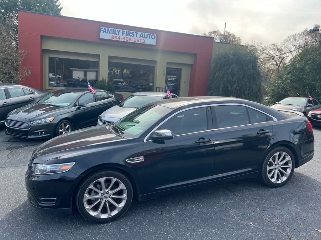 2018 Ford Taurus Image 1