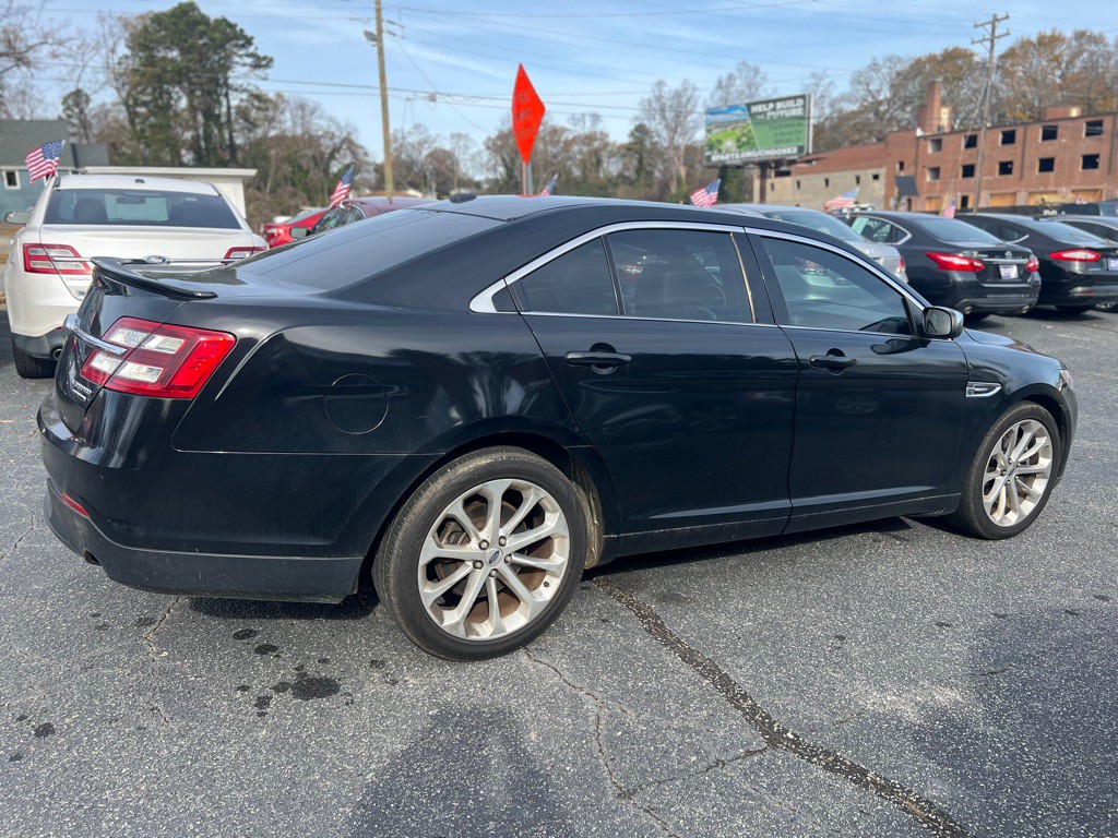 2018 Ford Taurus Image 4