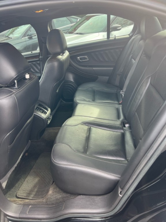 2018 Ford Taurus Image 12