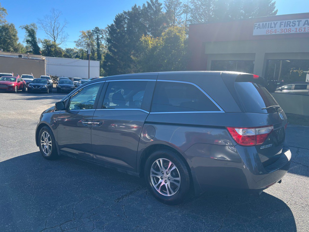 2012 Honda Odyssey Image 3