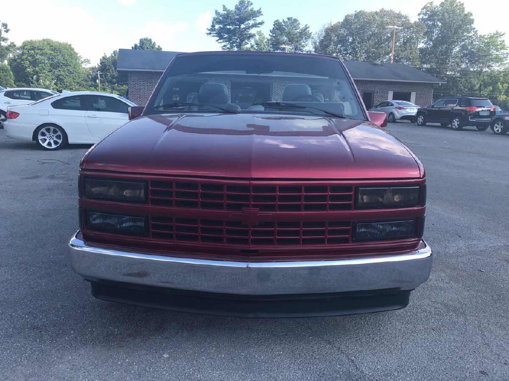 1988 Chevrolet C/K Image 2