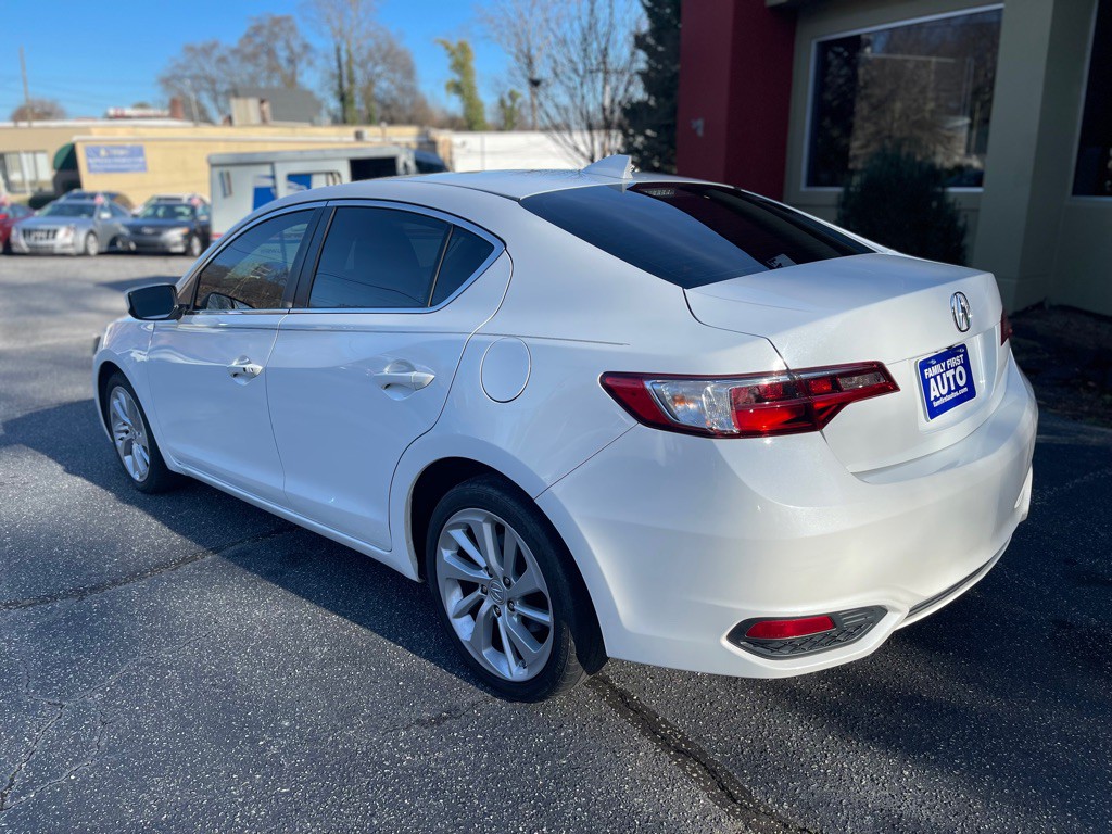 2016 Acura ILX Image 4