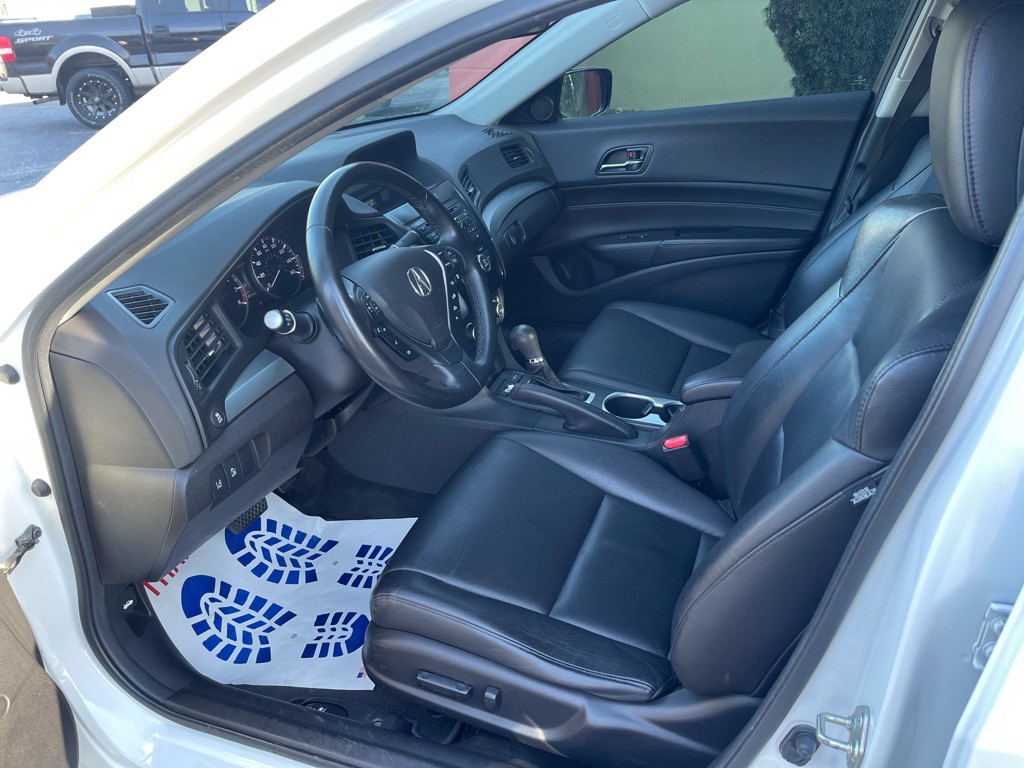 2016 Acura ILX Image 18