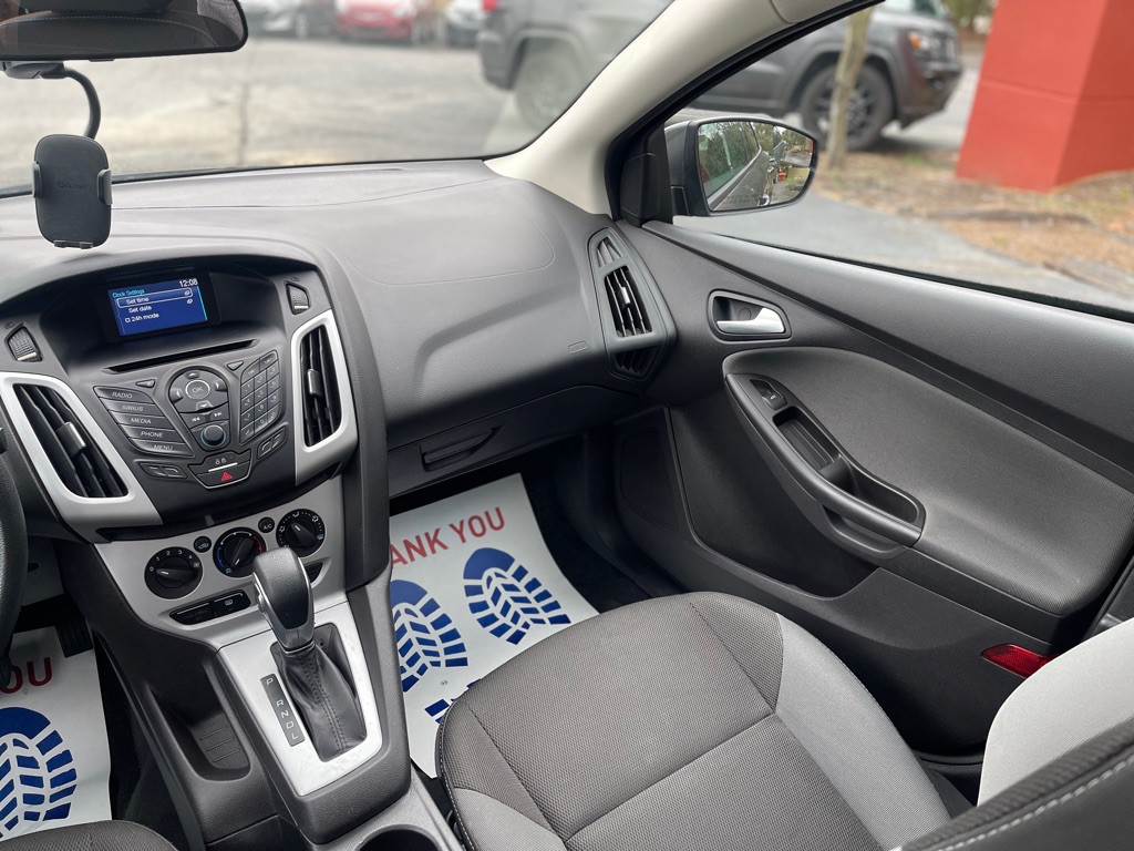 2014 Ford Focus Image 21