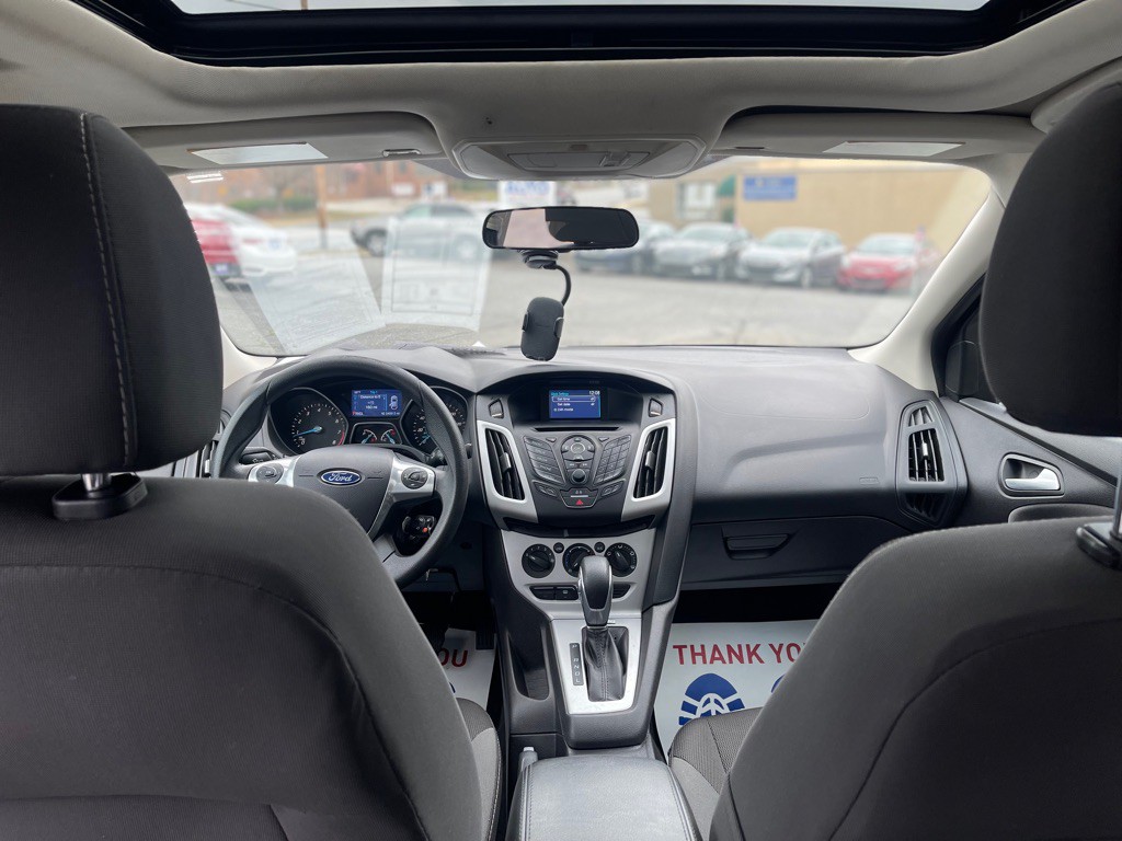 2014 Ford Focus Image 22