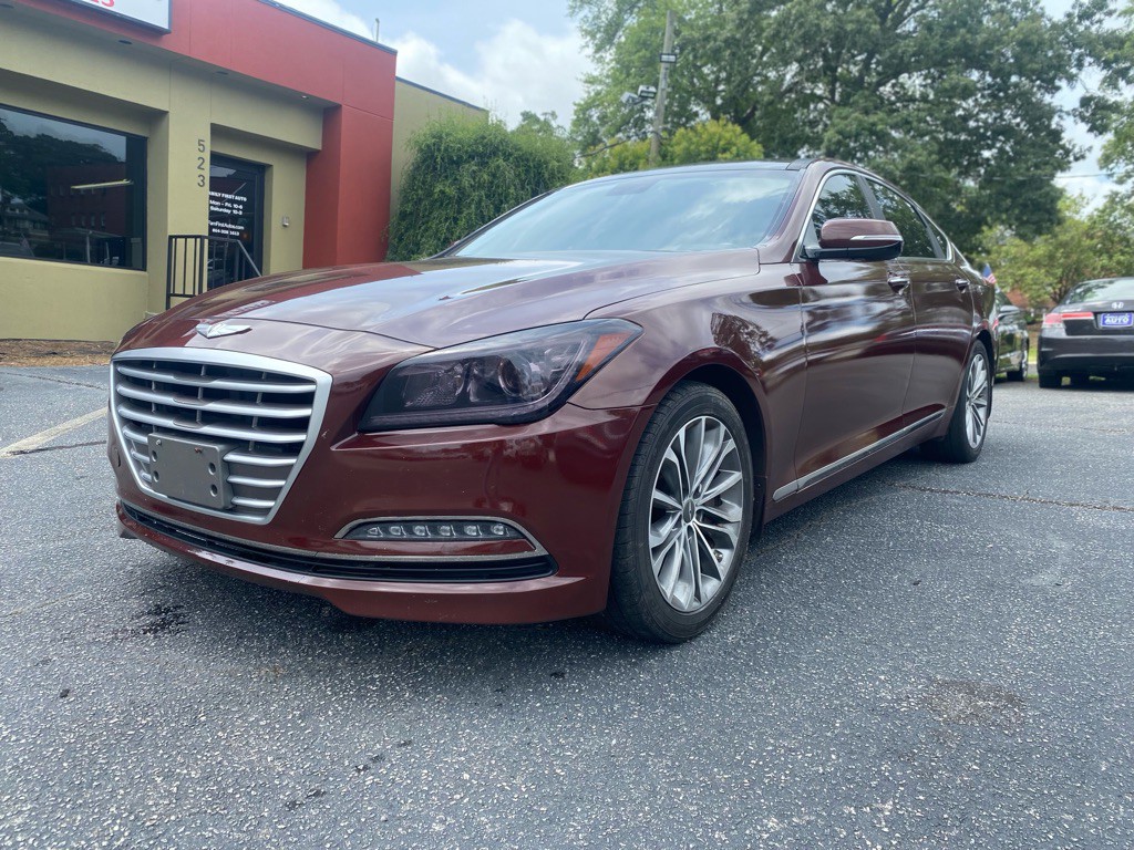2016 Hyundai Genesis Image 2
