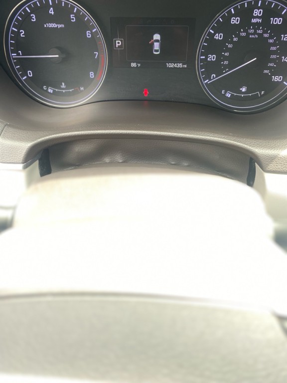 2016 Hyundai Genesis Image 14