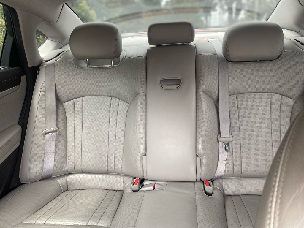 2016 Hyundai Genesis Image 20