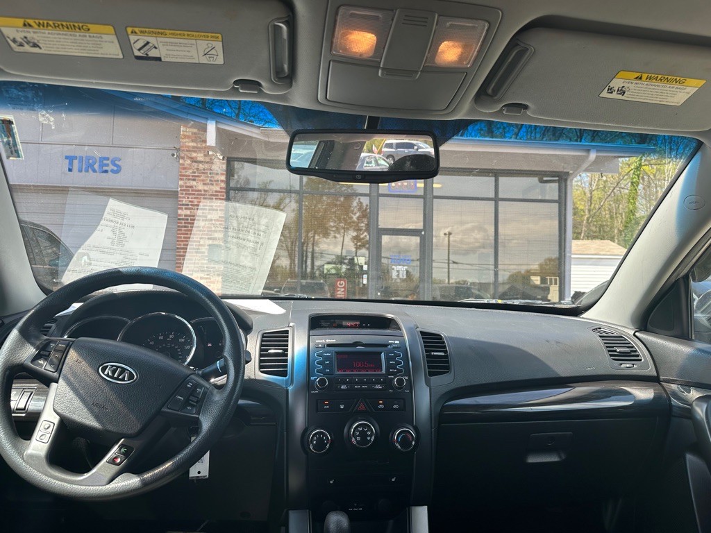2011 Kia Sorento Image 8