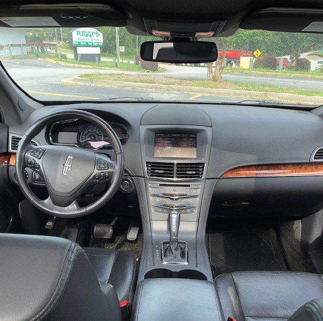 2015 Lincoln MKT Image 7