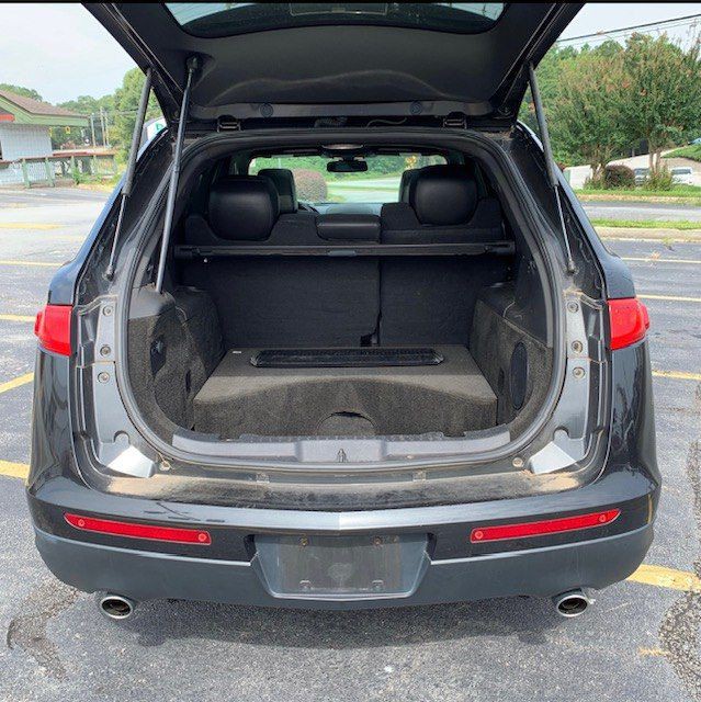 2015 Lincoln MKT Image 9