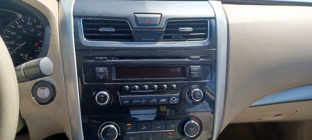 2014 Nissan Altima Image 11