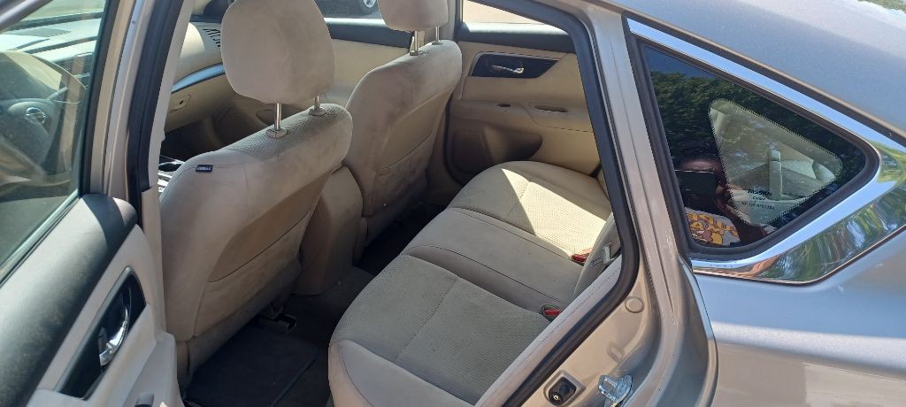 2014 Nissan Altima Image 14
