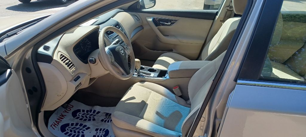 2014 Nissan Altima Image 15
