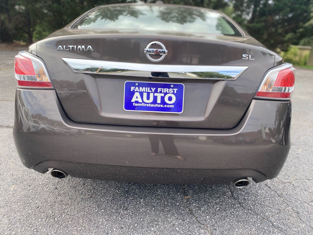 2015 Nissan Altima Image 5
