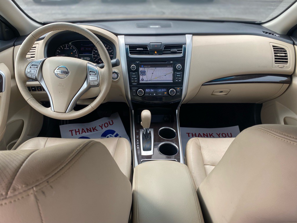 2015 Nissan Altima Image 7