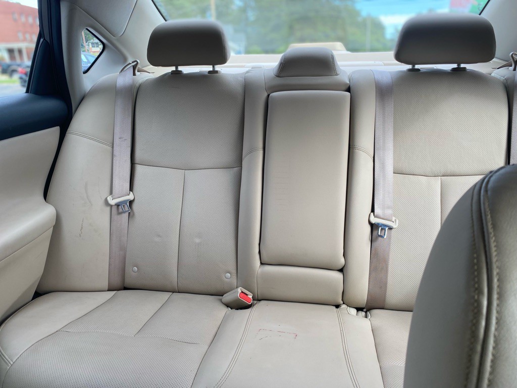 2015 Nissan Altima Image 16