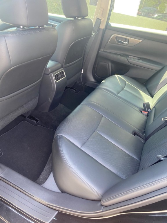 2015 Nissan Altima Image 5