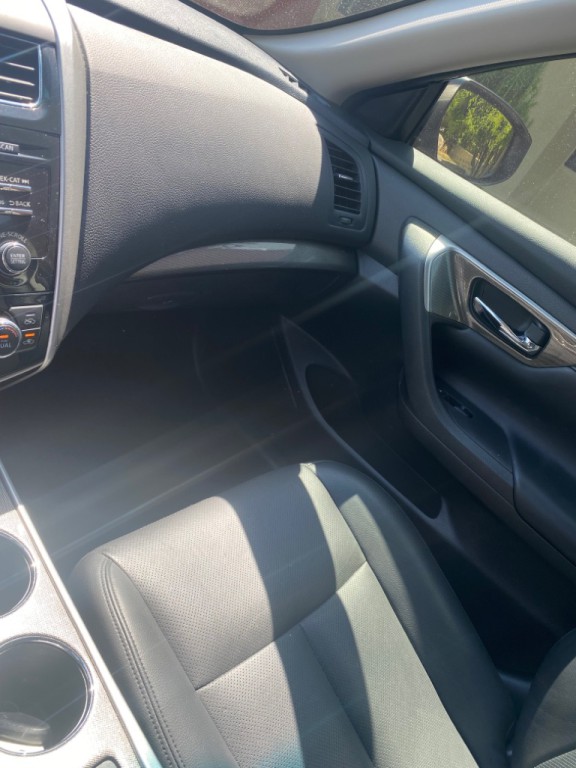 2015 Nissan Altima Image 12