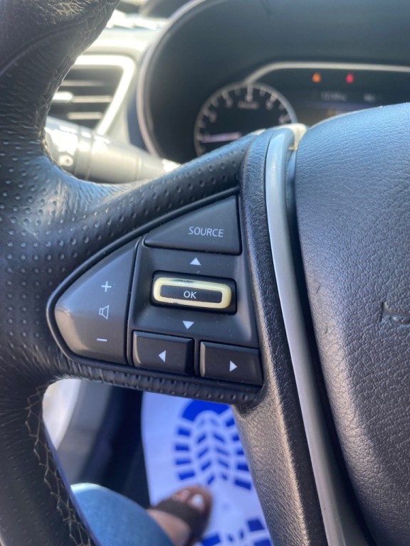 2017 Nissan Maxima Image 13