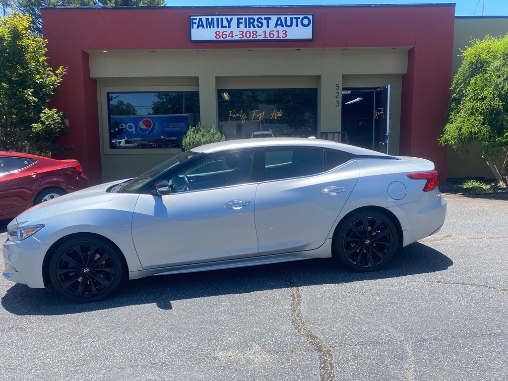 2017 Nissan Maxima Image 14