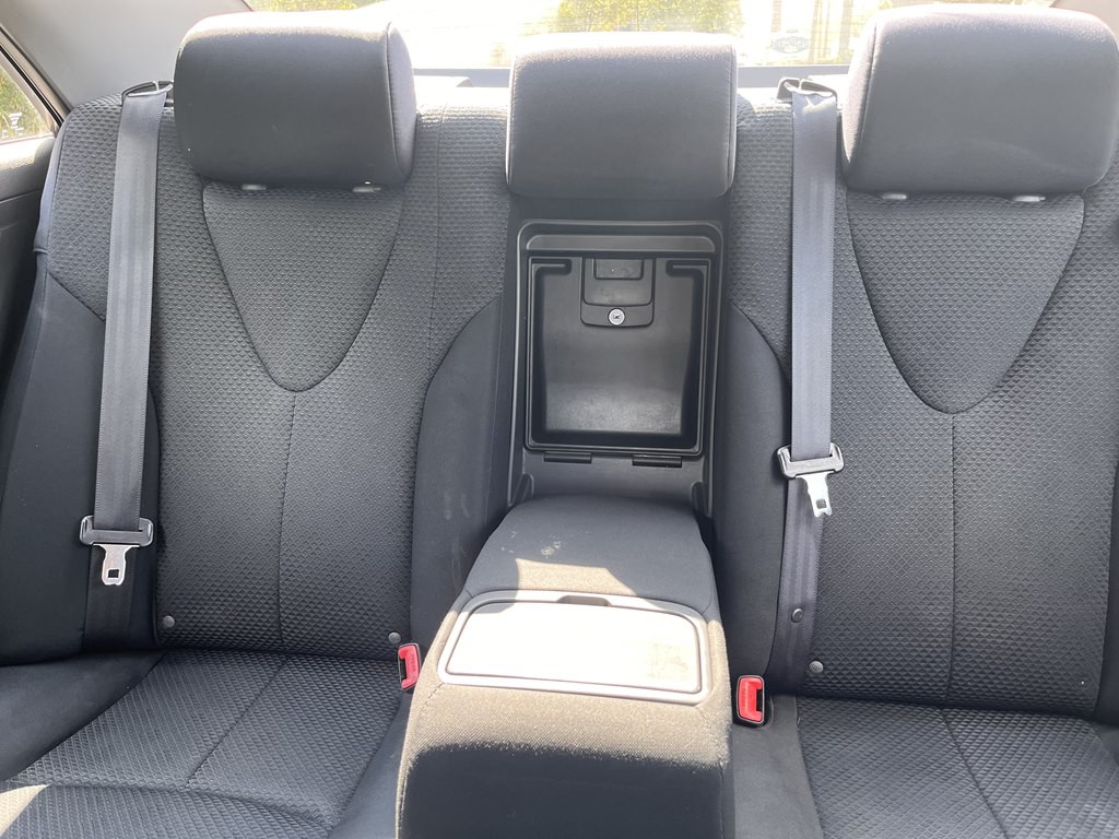 2010 Toyota Camry Image 6