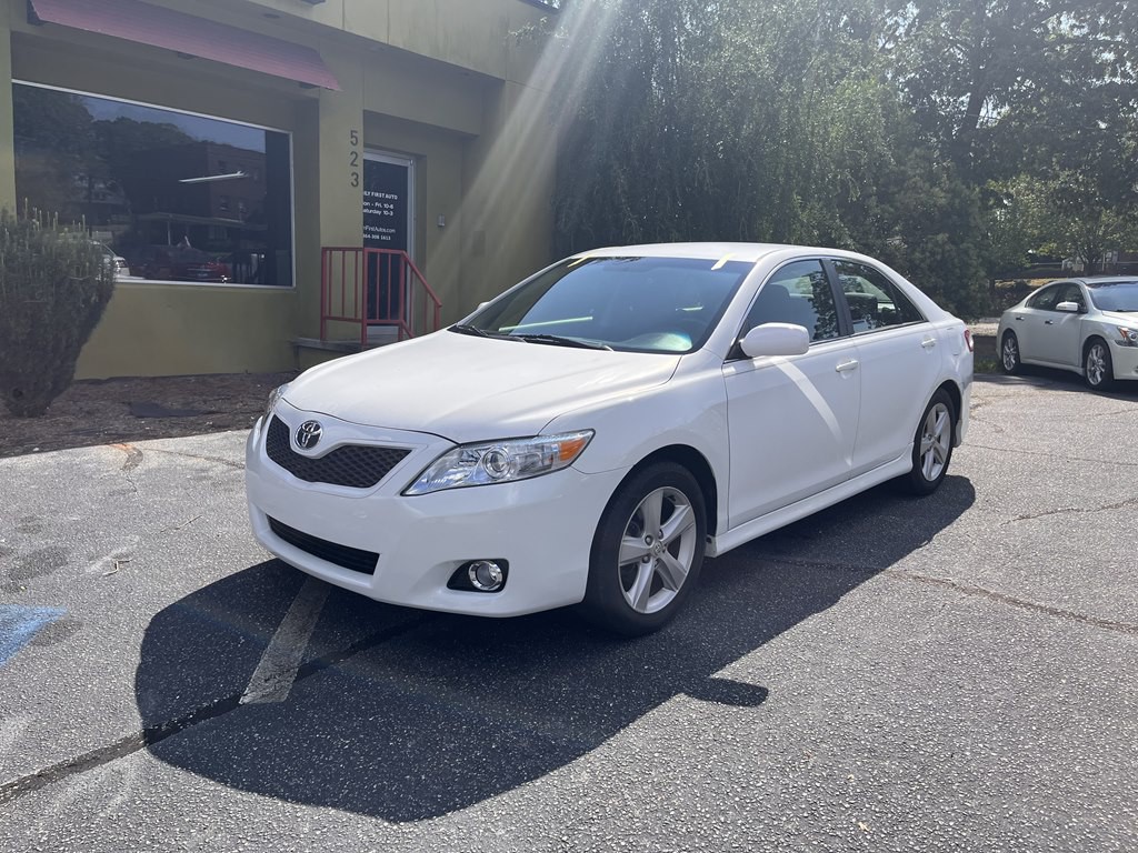 2010 Toyota Camry Image 11