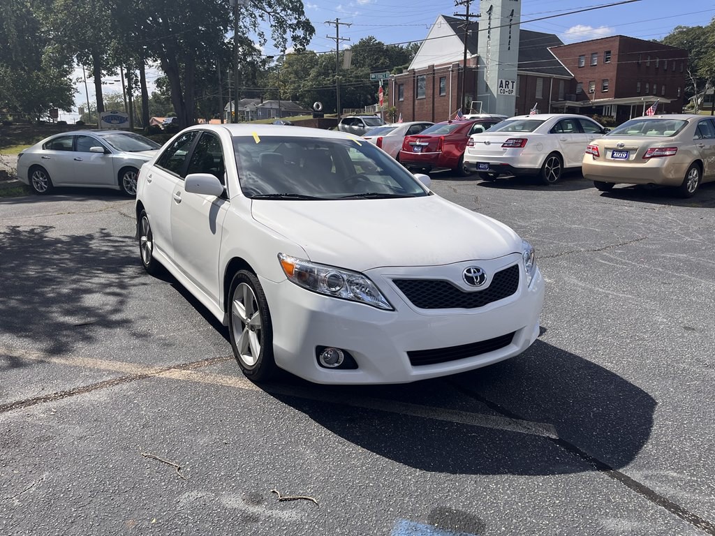 2010 Toyota Camry Image 14