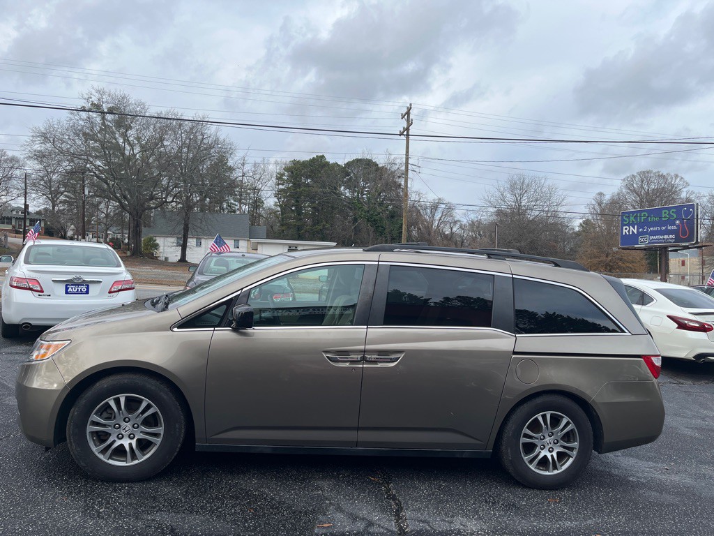2013 Honda Odyssey Image 1