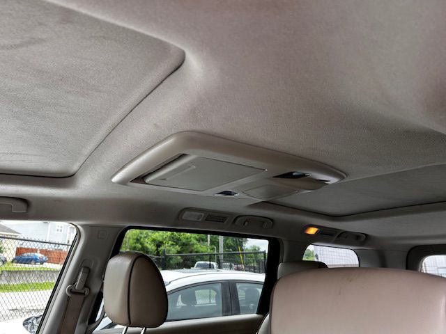 2012 Nissan Quest Image 6