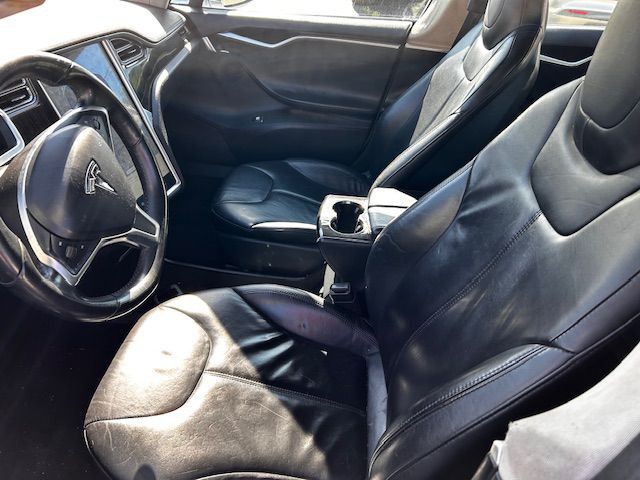 2013 Tesla Model S Image 6