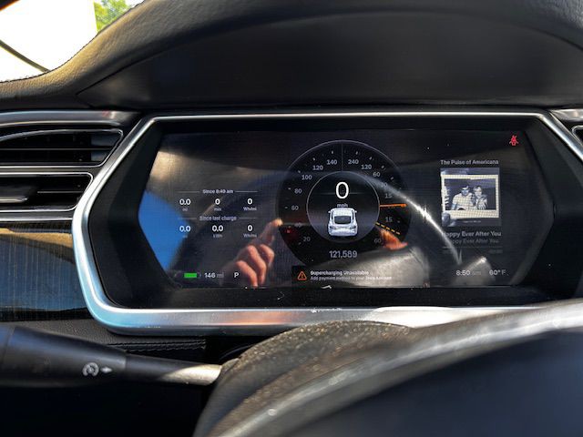 2013 Tesla Model S Image 7