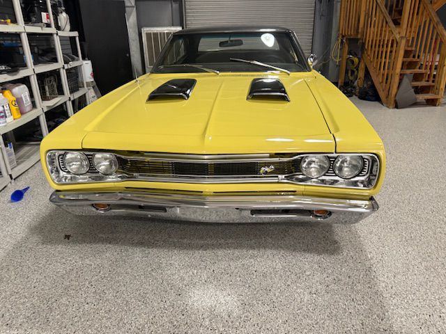 1969 Dodge Coronet Image 3