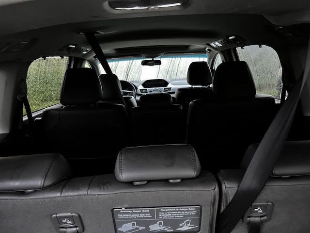 2012 Honda Odyssey Image 6