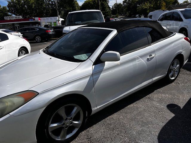 2005 Toyota Camry Image 2