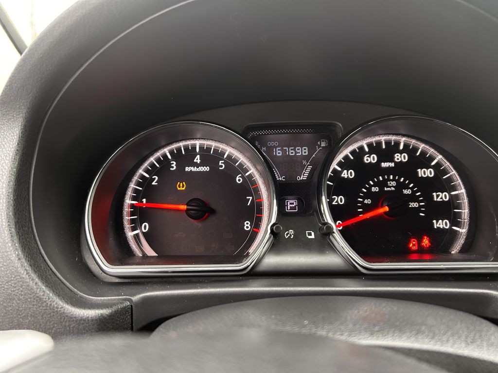 2016 Nissan Versa Image 5